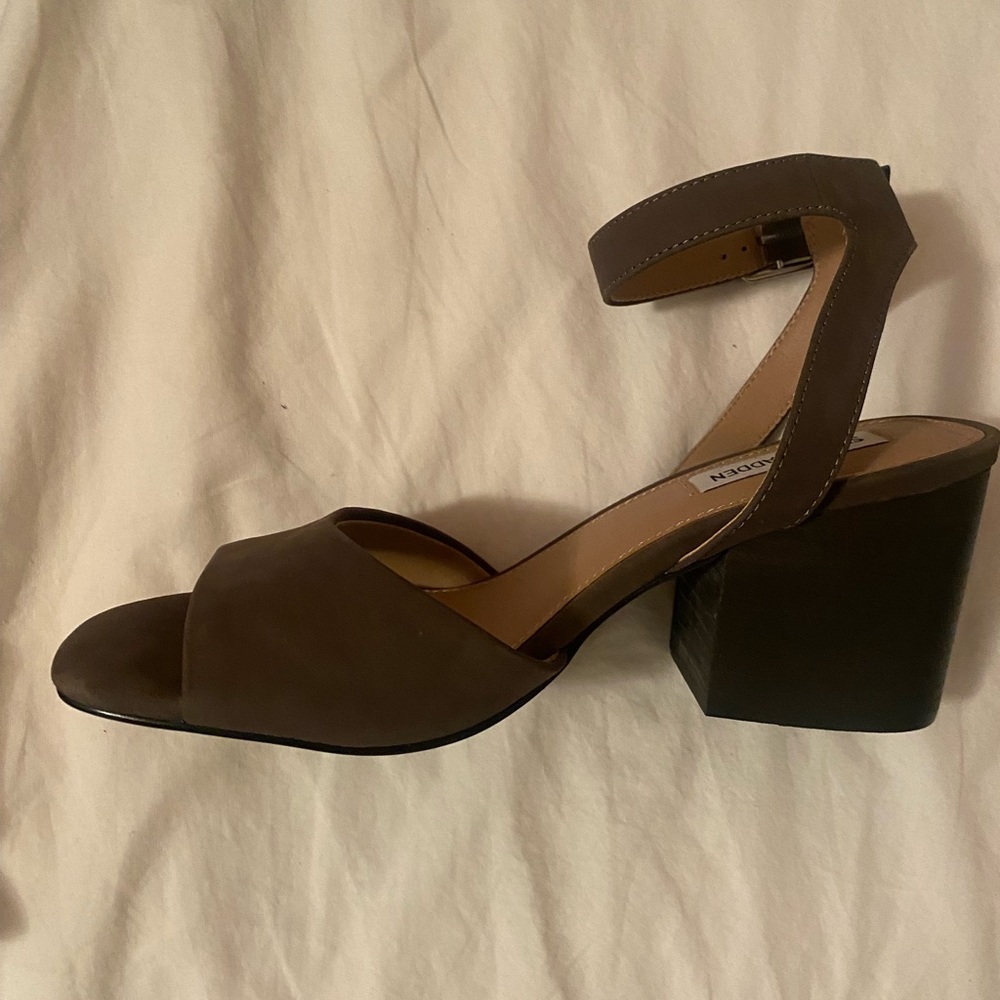 Steve Madden Devlin Heel Size Us 8, Color Grey Nu… - image 5